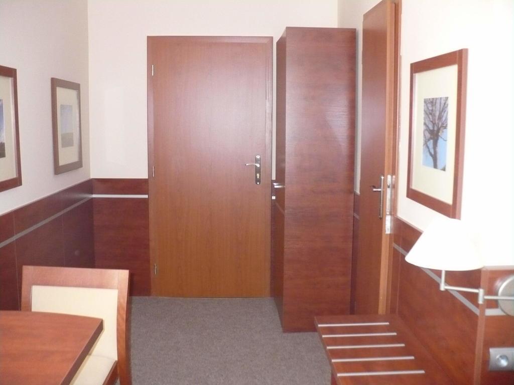 Penzion Manes Krabcice Екстериор снимка